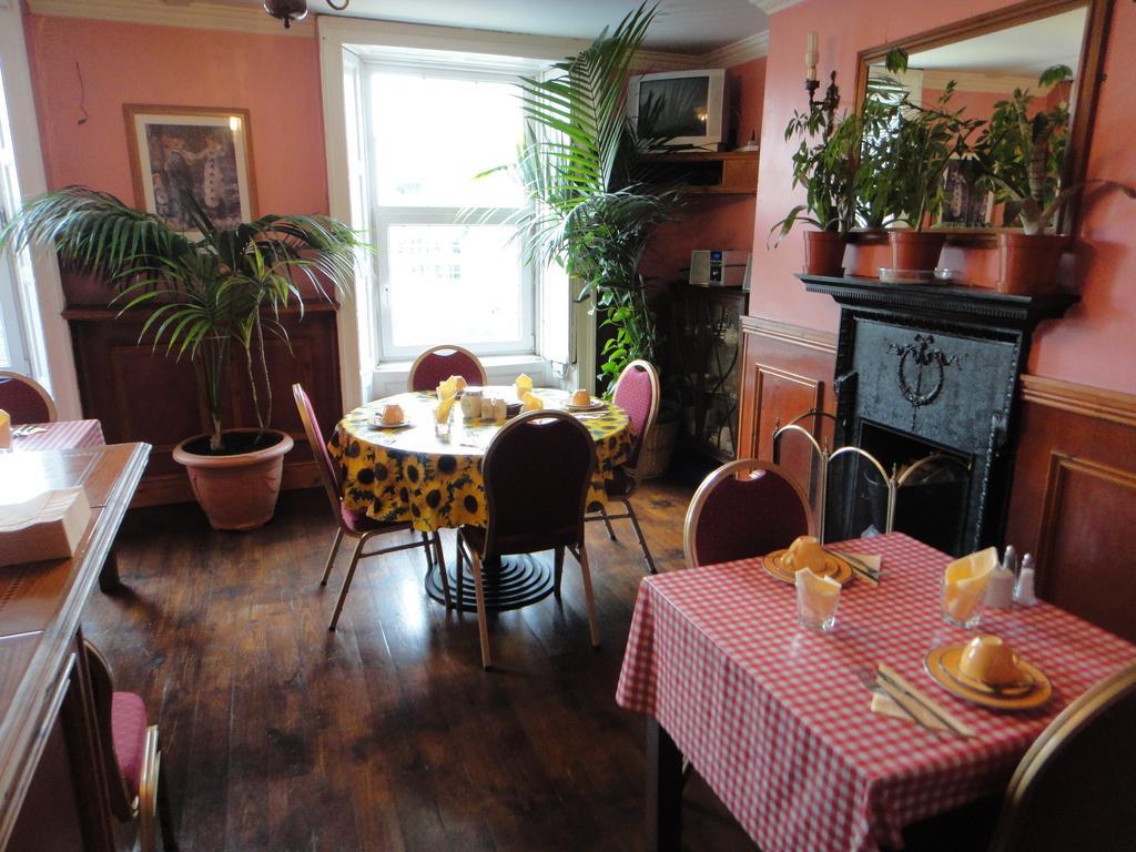 Inn On The Liffey Guesthouse Dublin Exterior photo